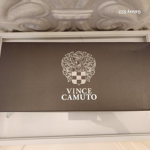 Vince Camuto Bowmel Flats. NIB. Black Napa. Size Various - Picture 10 of 10